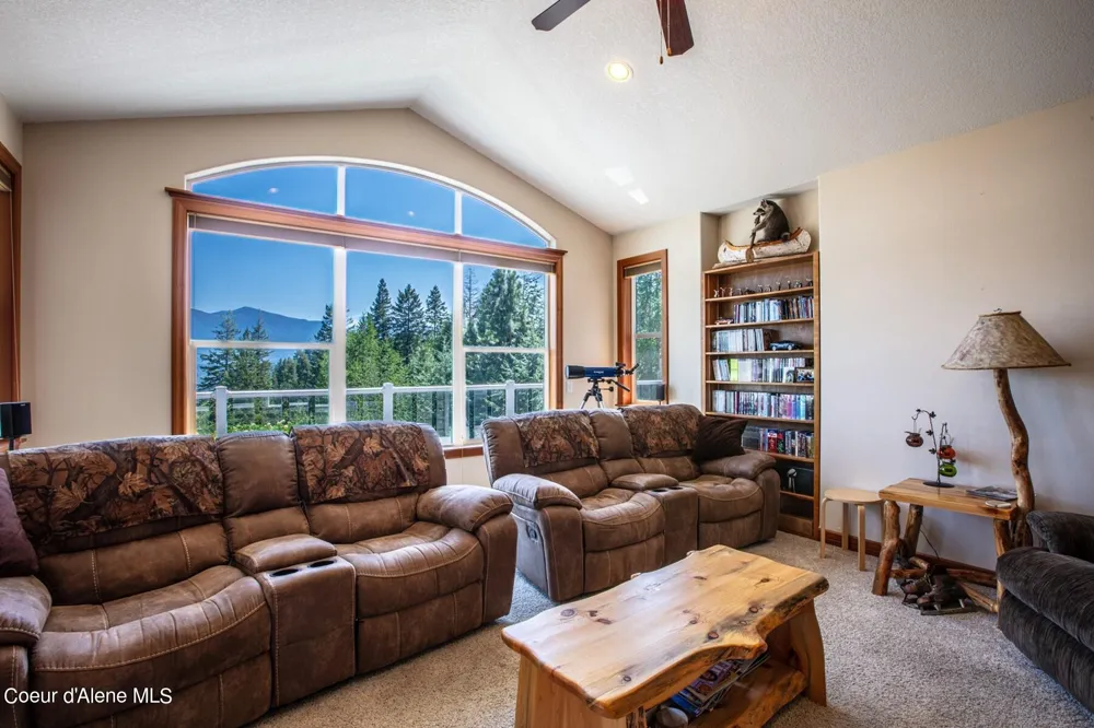 1524 Sunrise Road Bonners Ferry, ID 83805