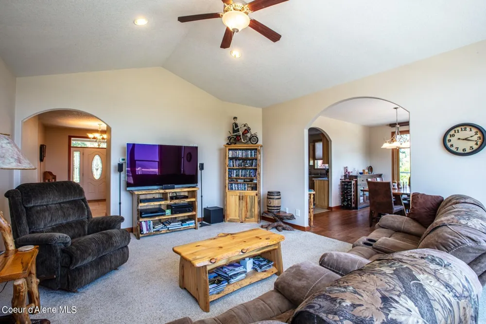 1524 Sunrise Road Bonners Ferry, ID 83805