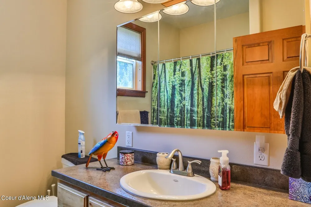 1524 Sunrise Road Bonners Ferry, ID 83805