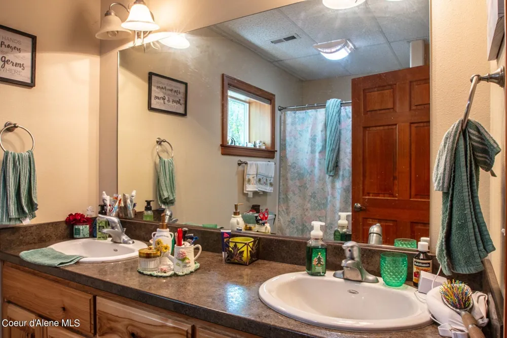 1524 Sunrise Road Bonners Ferry, ID 83805