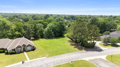 1000 Legend Avenue