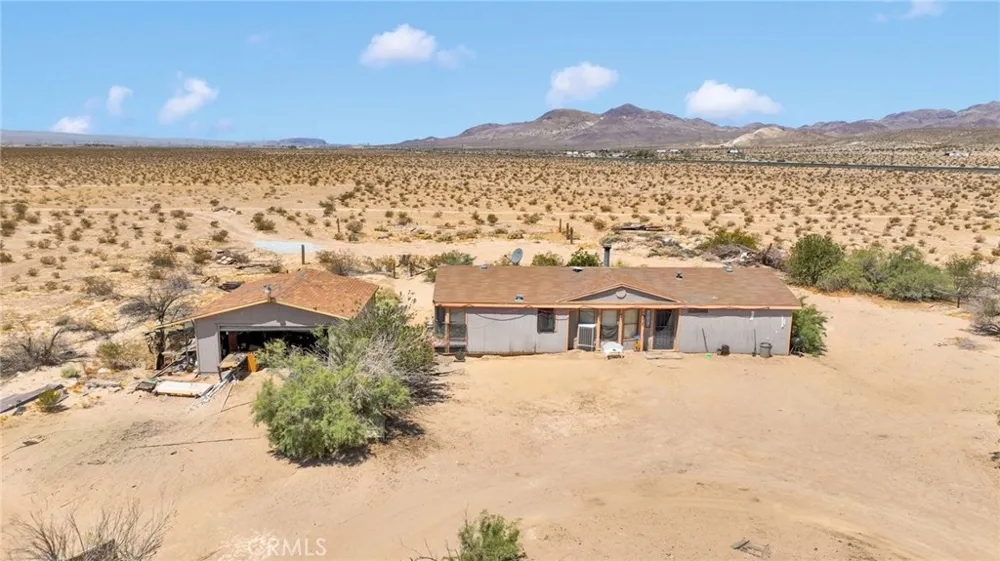 37132 Coyote Lake Rd Newberry Springs, CA 92398