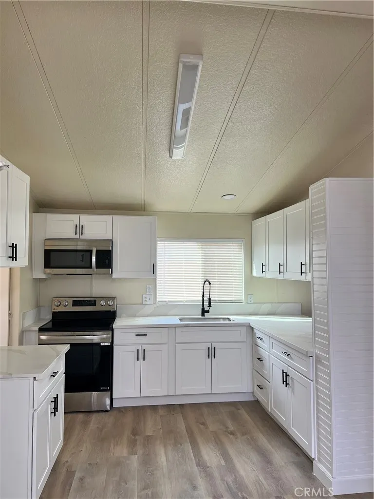 37132 Coyote Lake Rd Newberry Springs, CA 92398