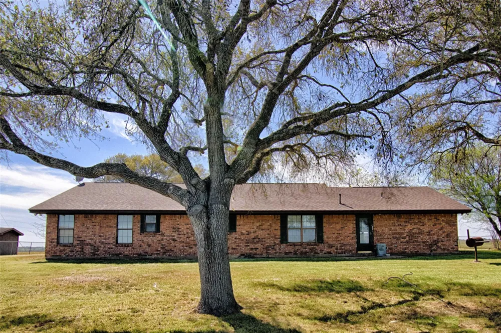 11552 Fm 1383 Schulenburg, TX 78956