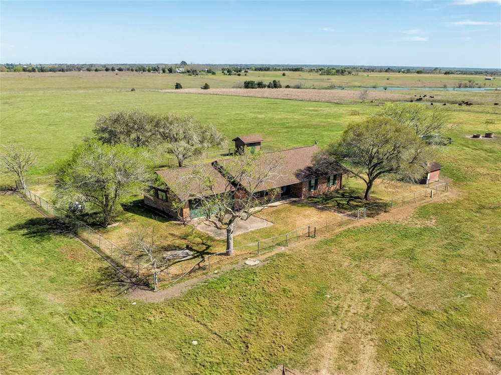 11552 Fm 1383 Schulenburg, TX 78956