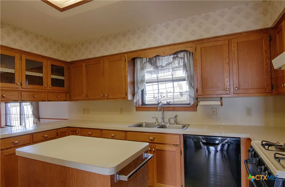11552 Fm 1383 Schulenburg, TX 78956