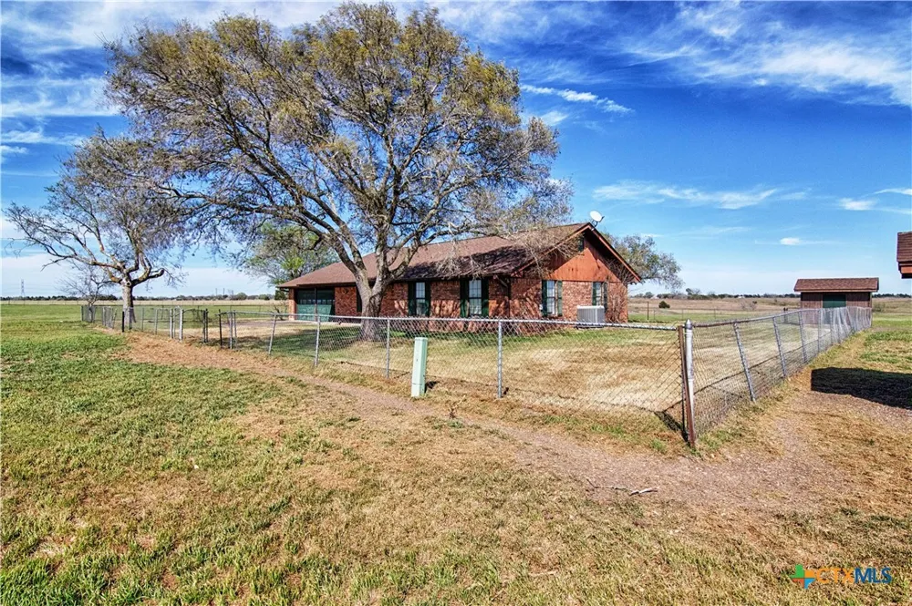 11552 Fm 1383 Schulenburg, TX 78956