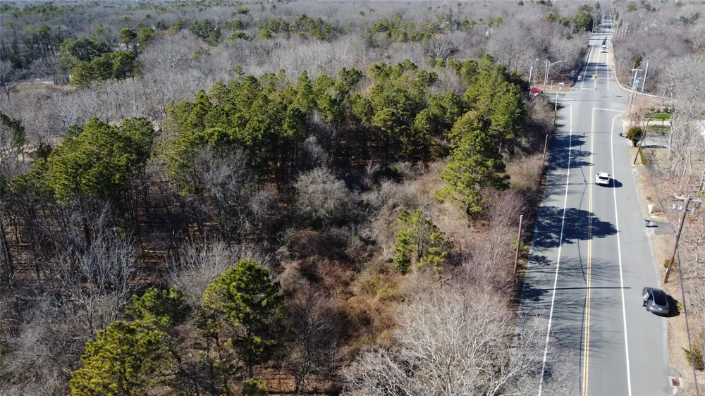 Bellport Avenue Medford, NY 11763