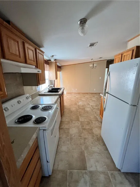 215 Elsie Avenue Agua Dulce, TX 78330