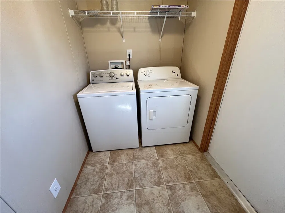 215 Elsie Avenue Agua Dulce, TX 78330