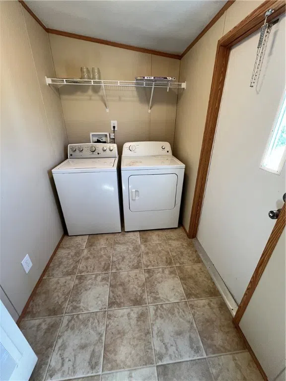215 Elsie Avenue Agua Dulce, TX 78330