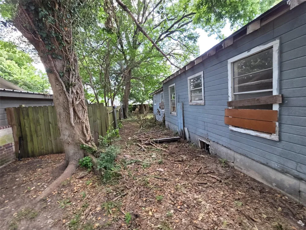 1426 S Austin Street Sherman, TX 75090