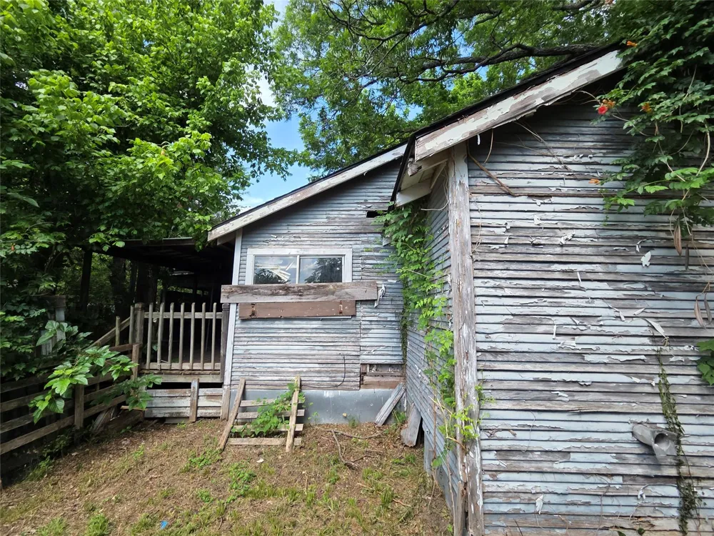 1426 S Austin Street Sherman, TX 75090