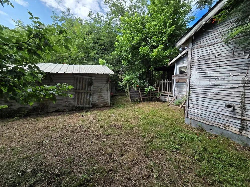 1426 S Austin Street Sherman, TX 75090