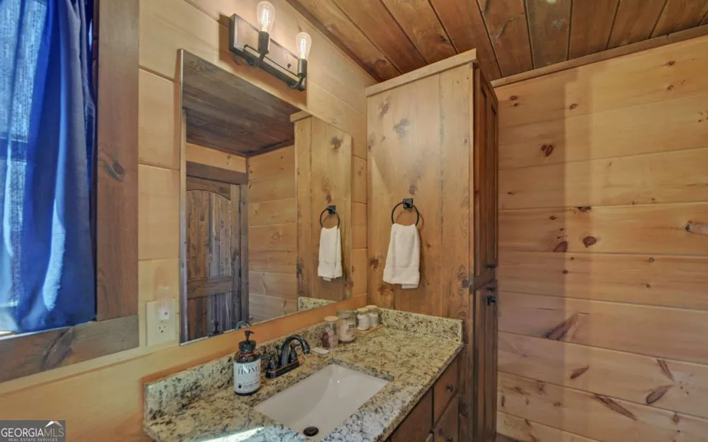 113 Hideaway TRL Copperhill, TN 37317