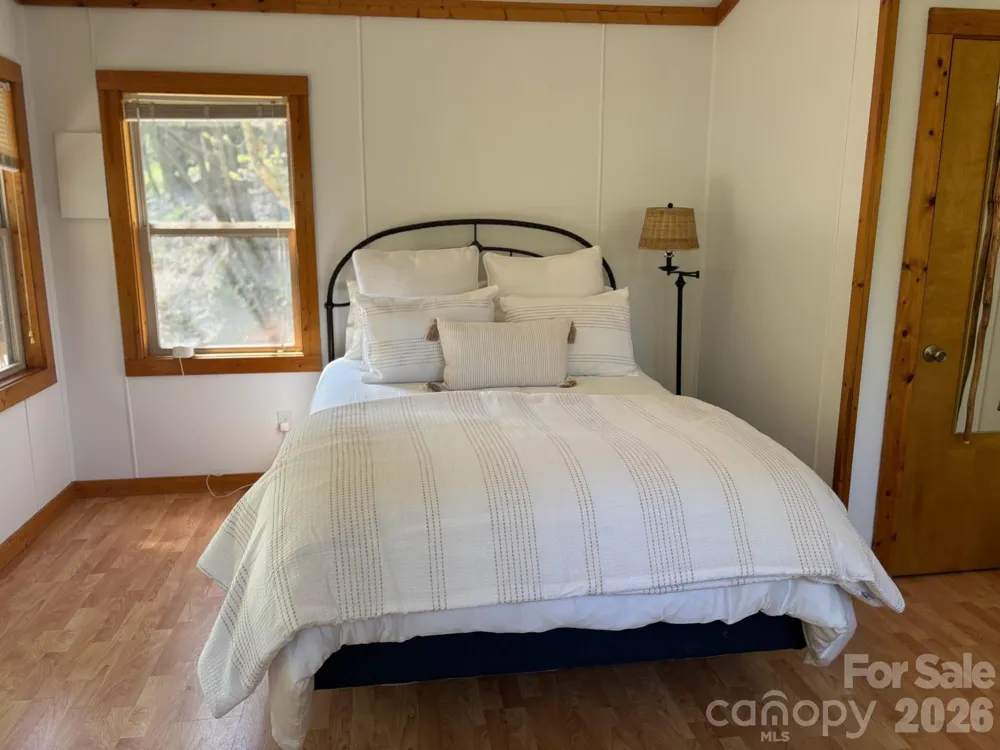 324 Marble Mine Road Bakersville, NC 28705