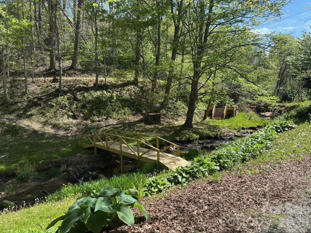324 Marble Mine Road Bakersville, NC 28705