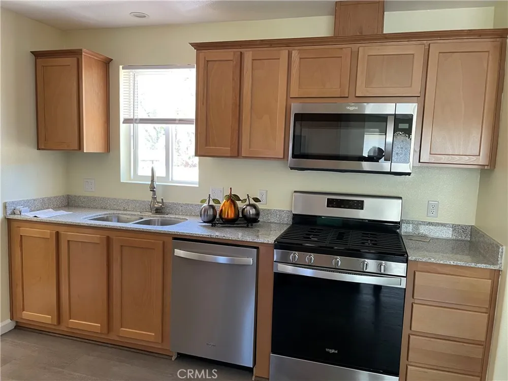 6181 Manzanita Avenue Clearlake, CA 95422