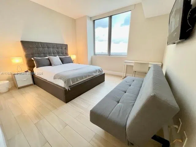2600 E Hallandale Beach Blvd #T3102 Hallandale Beach, FL 33009