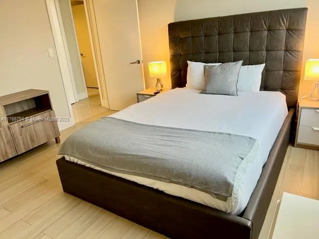 2600 E Hallandale Beach Blvd #T3102 Hallandale Beach, FL 33009
