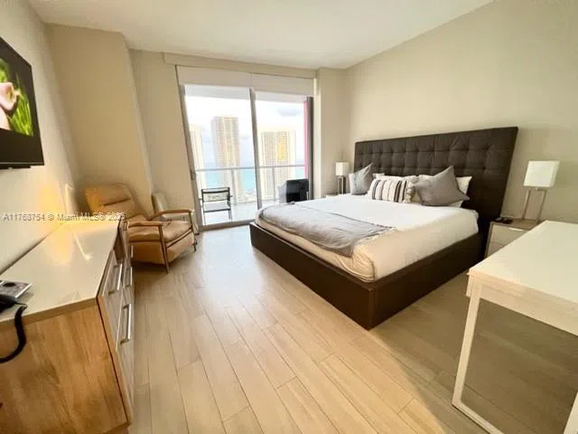 2600 E Hallandale Beach Blvd #T3102 Hallandale Beach, FL 33009