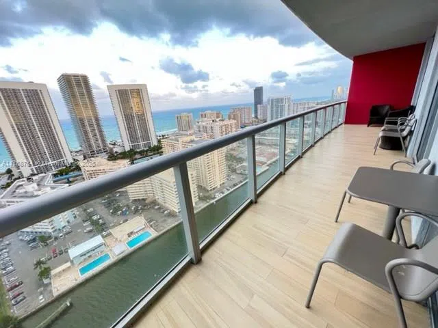 2600 E Hallandale Beach Blvd #T3102 Hallandale Beach, FL 33009