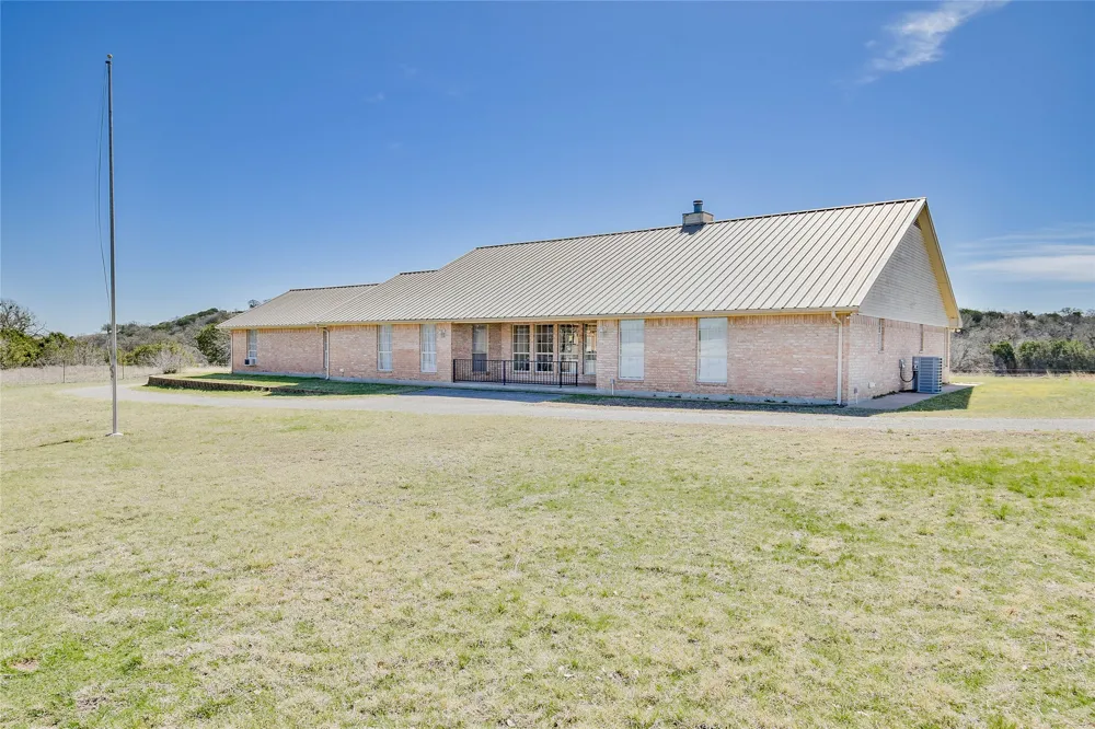 9051 Fm 205 Bluff Dale, TX 76433