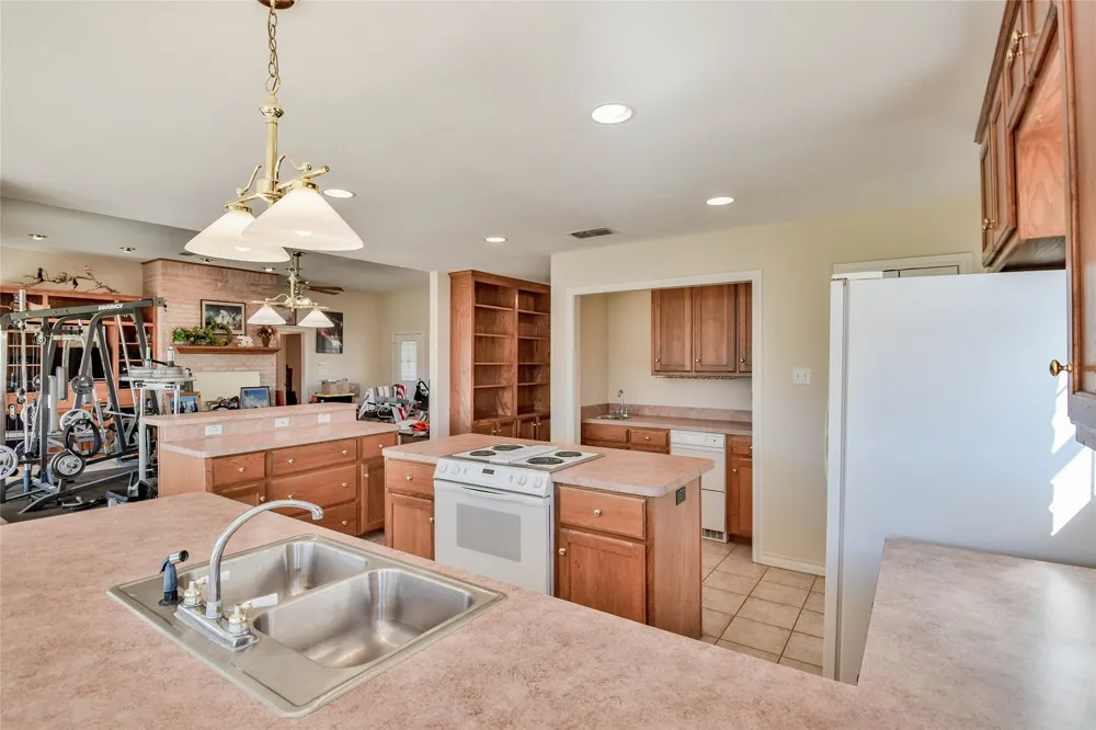 9051 Fm 205 Bluff Dale, TX 76433