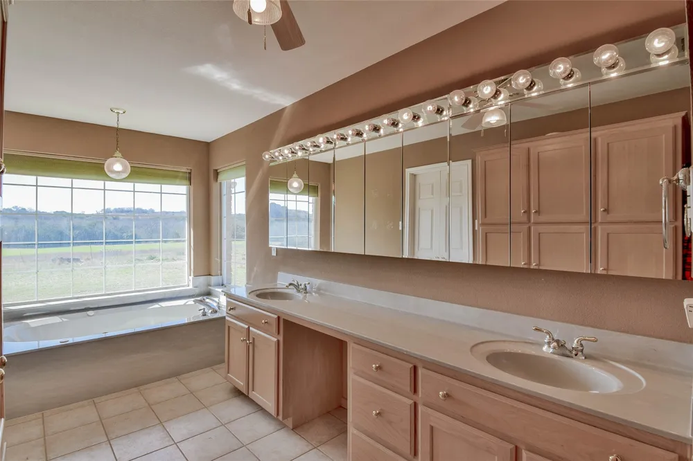 9051 Fm 205 Bluff Dale, TX 76433