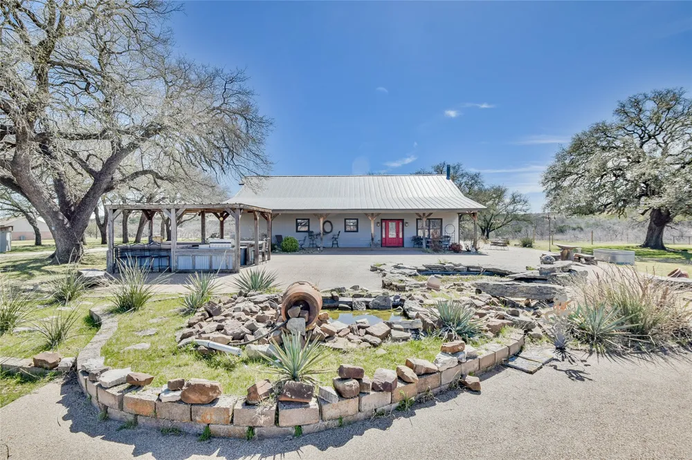 9051 Fm 205 Bluff Dale, TX 76433