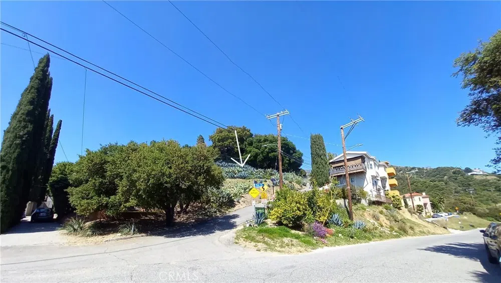 6369 W. Sister Elsie Drive Tujunga, CA 91042