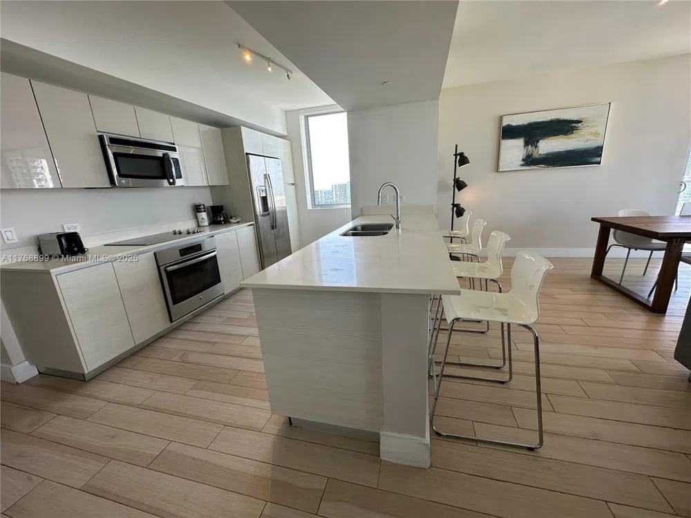 2600 E Hallandale Beach Blvd #T2202 Hallandale Beach, FL 33009