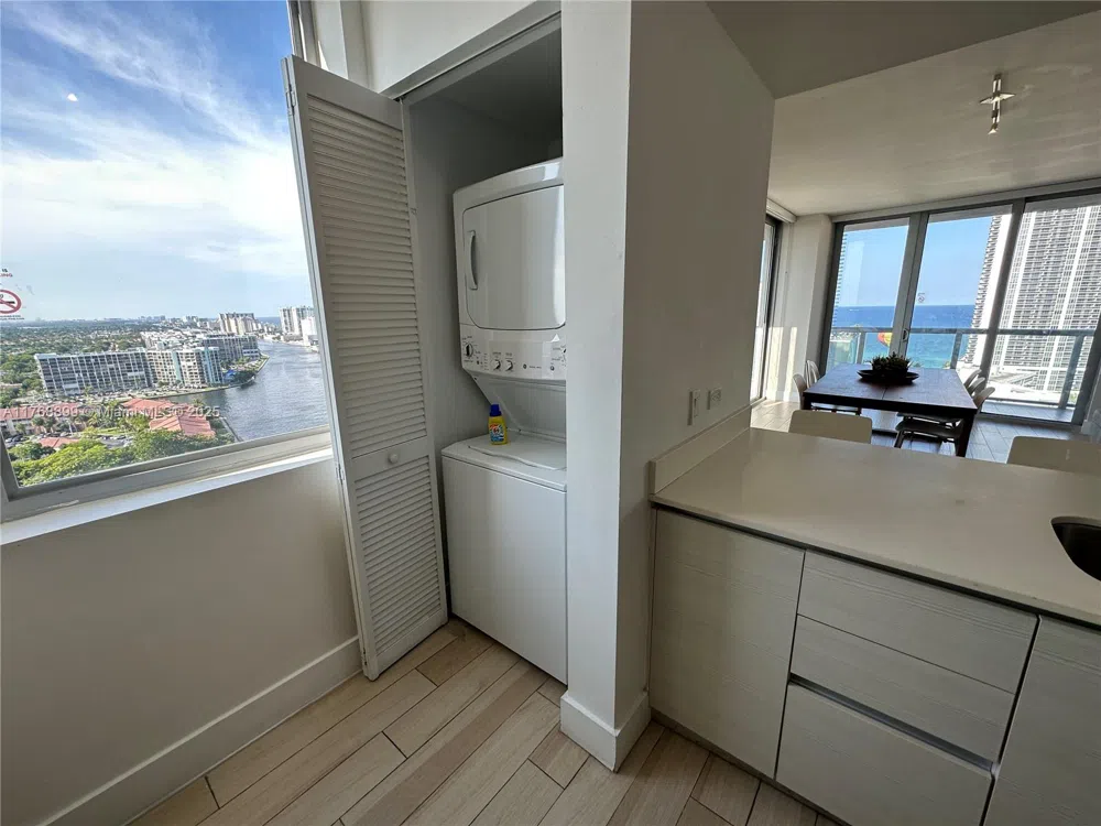 2600 E Hallandale Beach Blvd #T2202 Hallandale Beach, FL 33009