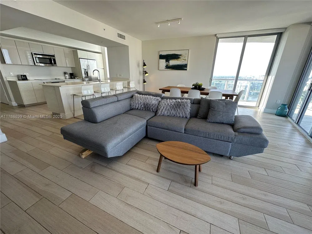 2600 E Hallandale Beach Blvd #T2202 Hallandale Beach, FL 33009