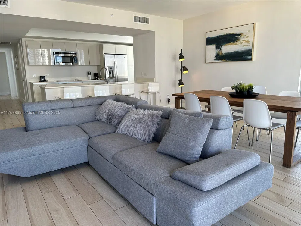 2600 E Hallandale Beach Blvd #T2202 Hallandale Beach, FL 33009
