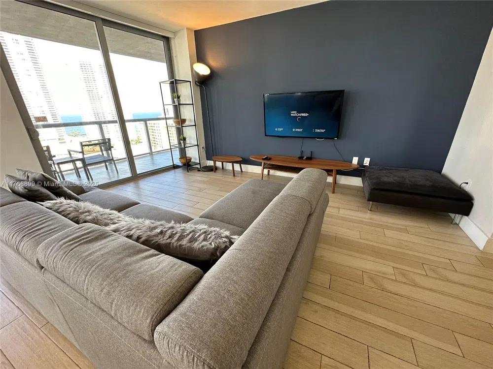 2600 E Hallandale Beach Blvd #T2202 Hallandale Beach, FL 33009