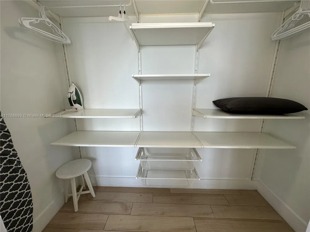 2600 E Hallandale Beach Blvd #T2202 Hallandale Beach, FL 33009