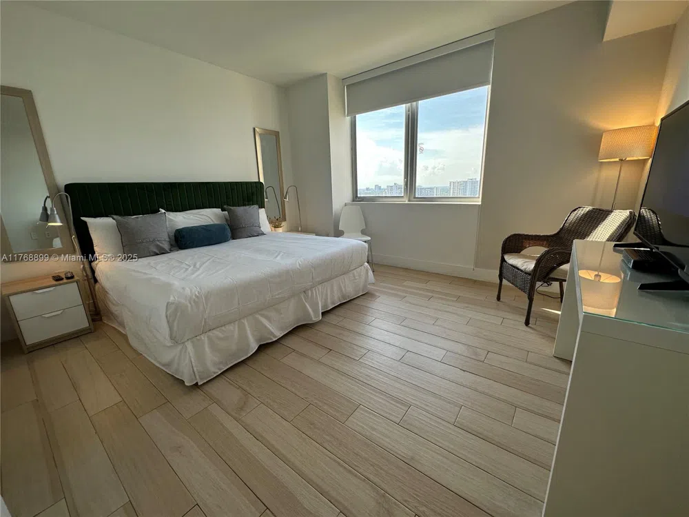 2600 E Hallandale Beach Blvd #T2202 Hallandale Beach, FL 33009