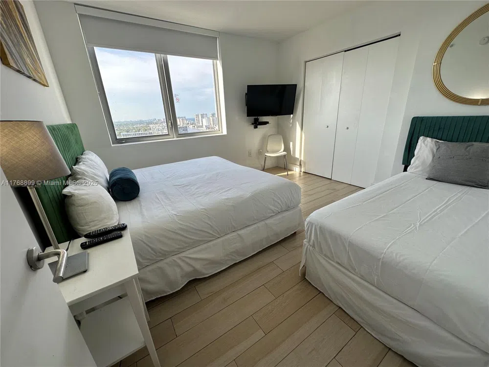 2600 E Hallandale Beach Blvd #T2202 Hallandale Beach, FL 33009