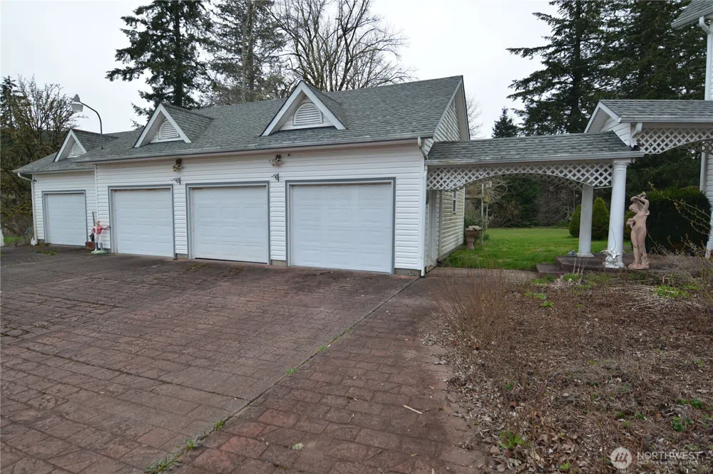1397 State Route 506 Vader, WA 98593