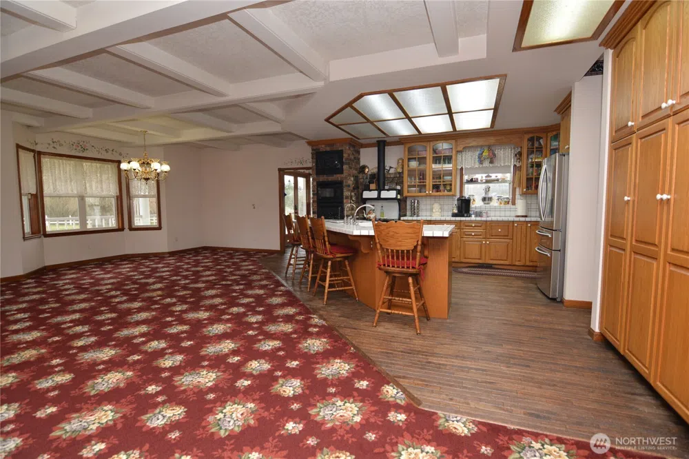 1397 State Route 506 Vader, WA 98593