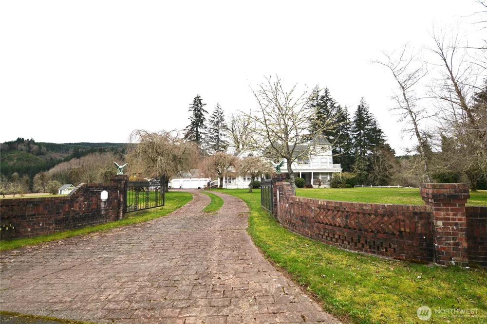1397 State Route 506 Vader, WA 98593