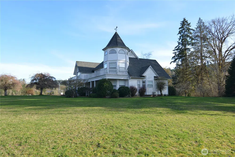 1397 State Route 506 Vader, WA 98593