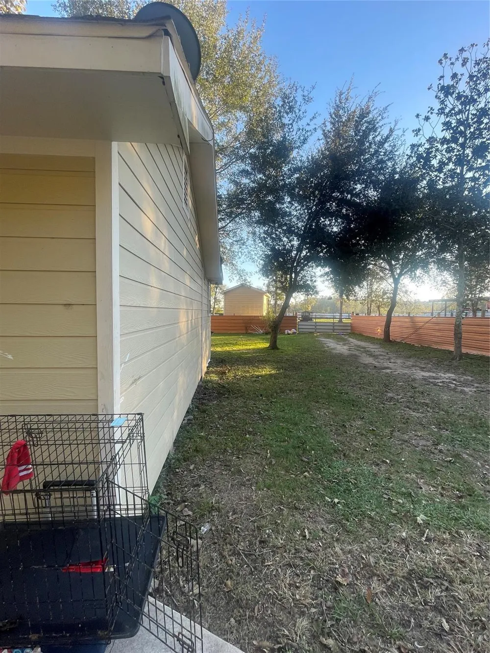 397 County Road 379 Cleveland, TX 77328