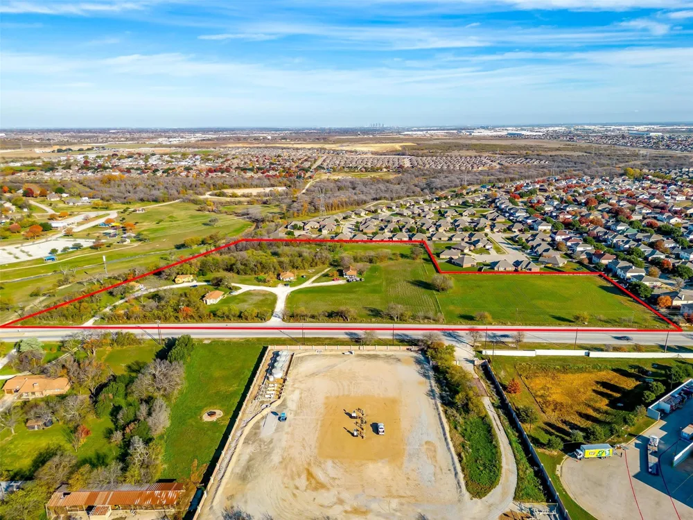 1101 E Main Street Crowley, TX 76036