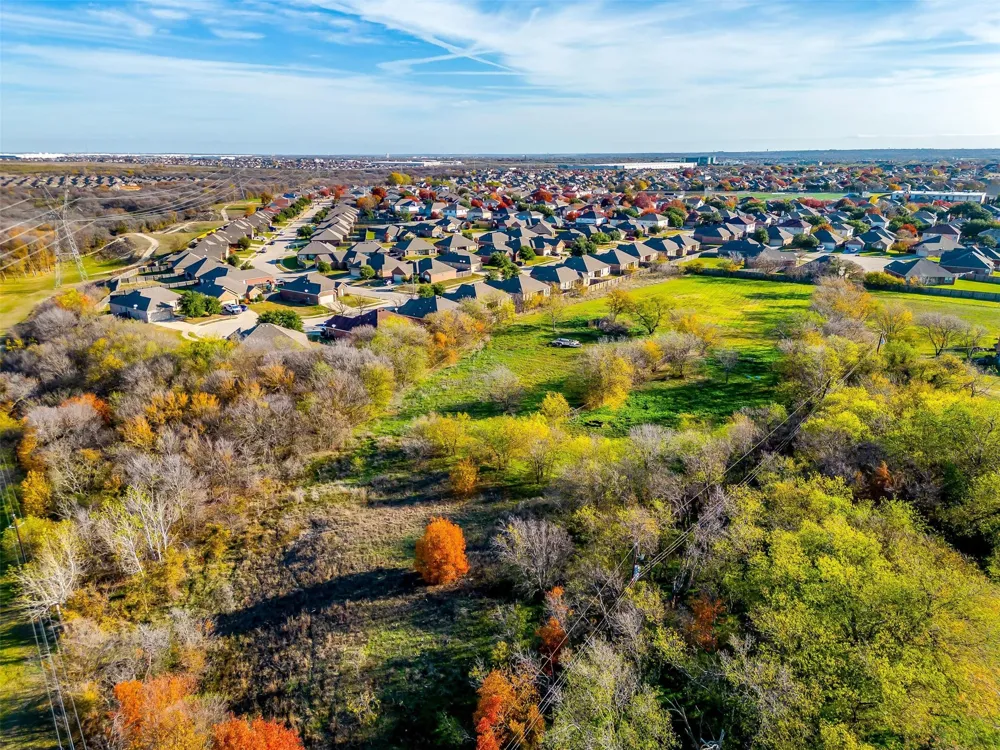 1101 E Main Street Crowley, TX 76036