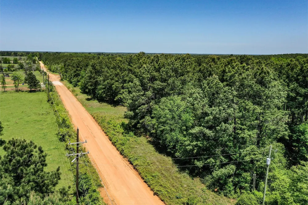18 Cr 1050 Crockett, TX 75835