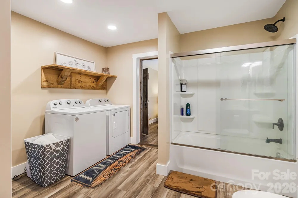 867 Indian Creek Road Burnsville, NC 28714