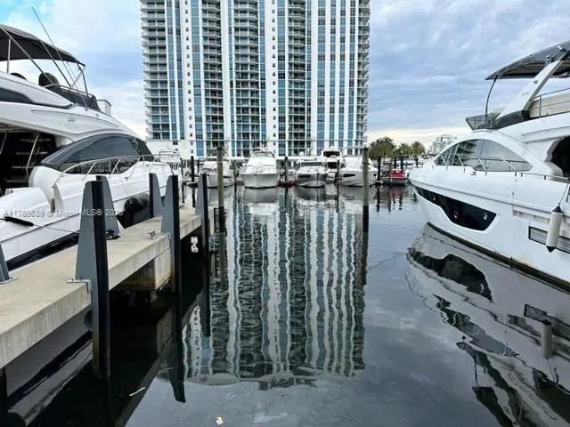 17211 Biscayne Blvd BS-10 North Miami Beach, FL 33160