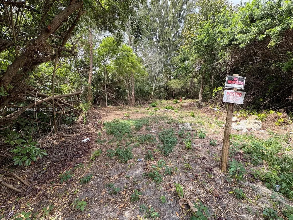 30 Forest Hills Dr Coral Springs, FL 33065